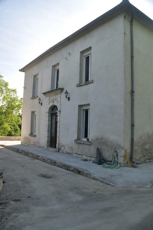 Loustalneou Saint-Pierre-de-Clairac Exterior foto