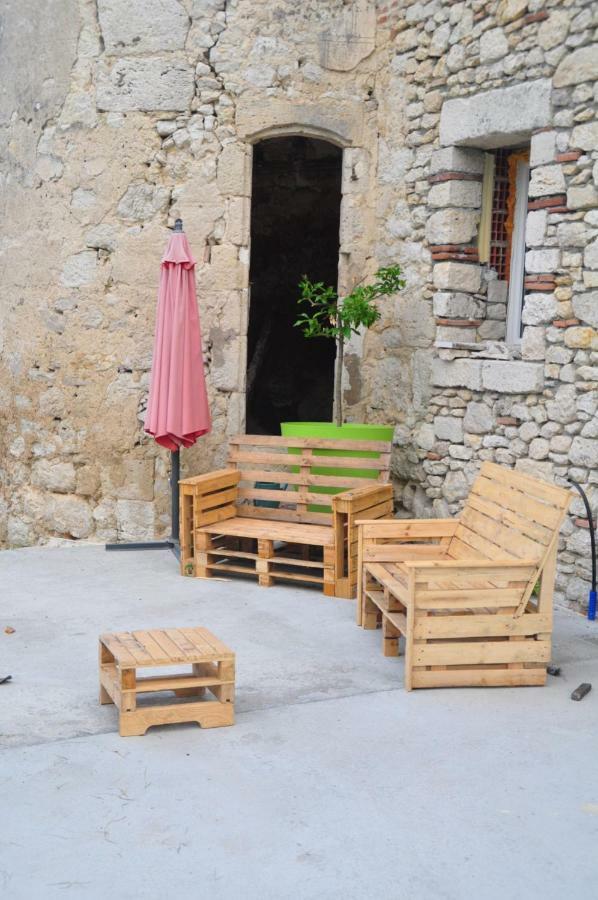 Loustalneou Saint-Pierre-de-Clairac Exterior foto